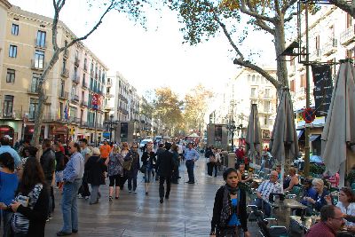 La Rambla, principala strada turistica din Barcelona