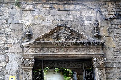Zidul si apeductele romane (Casa de lArdiaca)
