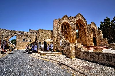 Centrul istoric din orasul Rodos